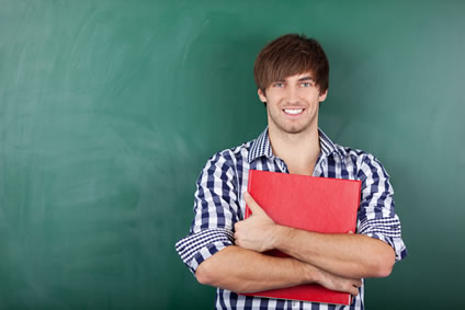 Kernvisie methode didactisch in de klas Tevreden leerkracht voor het bord